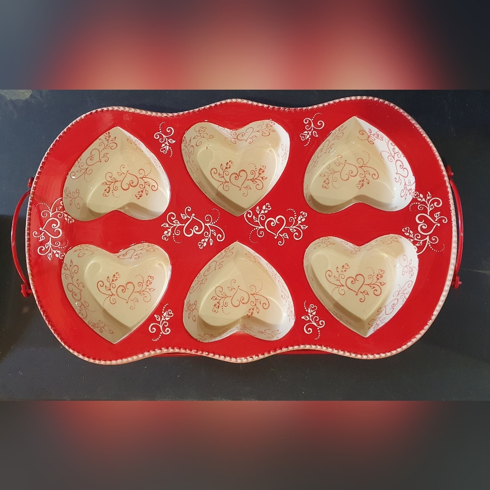 Heart Valentine's day cake cupcake pan with tray set of 2 pieces
